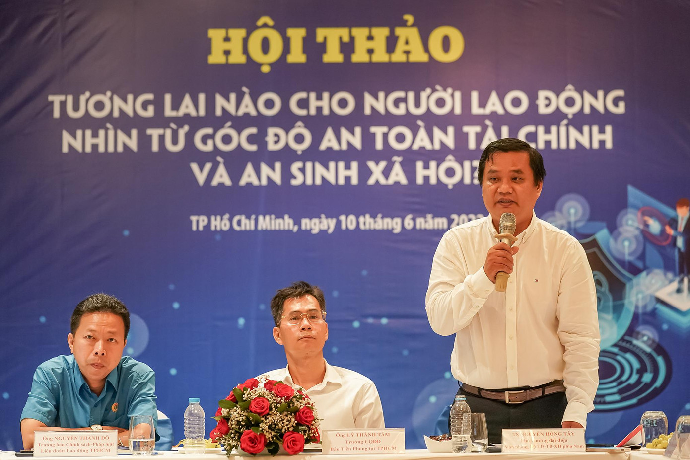 Ông Nguyễn Hồng Tây, Phó trưởng Đại diện Văn phòng Bộ LĐ-TBXH tại TPHCM Ông Nguyễn Hồng Tây, Phó trưởng Đại diện Văn phòng Bộ LĐ-TBXH tại TPHCM