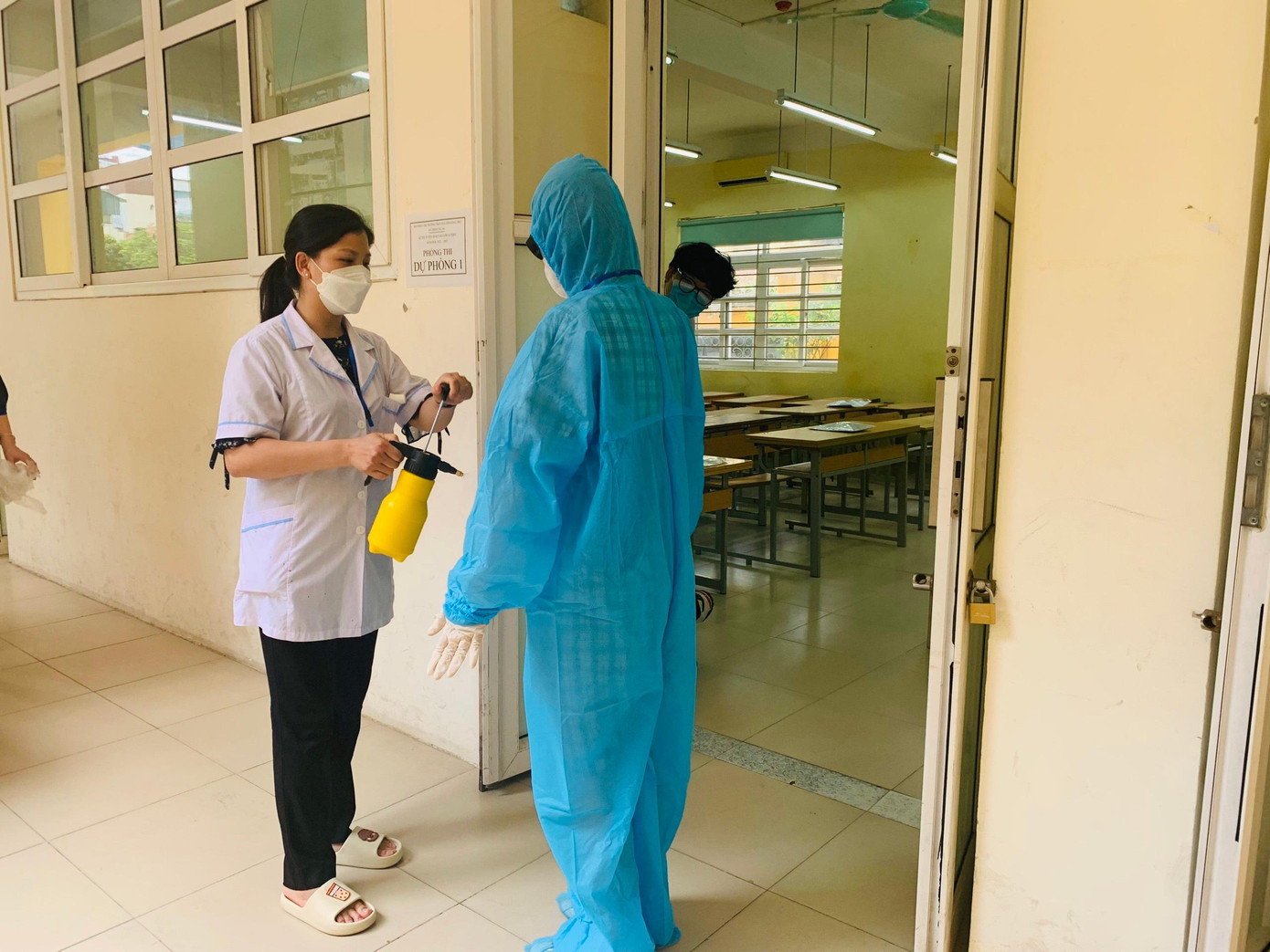 CẬP NHẬT thi lớp 10 ở Hà Nội: Kết thúc thi ngoại ngữ, tự tin đạt điểm tuyệt đối ảnh 63