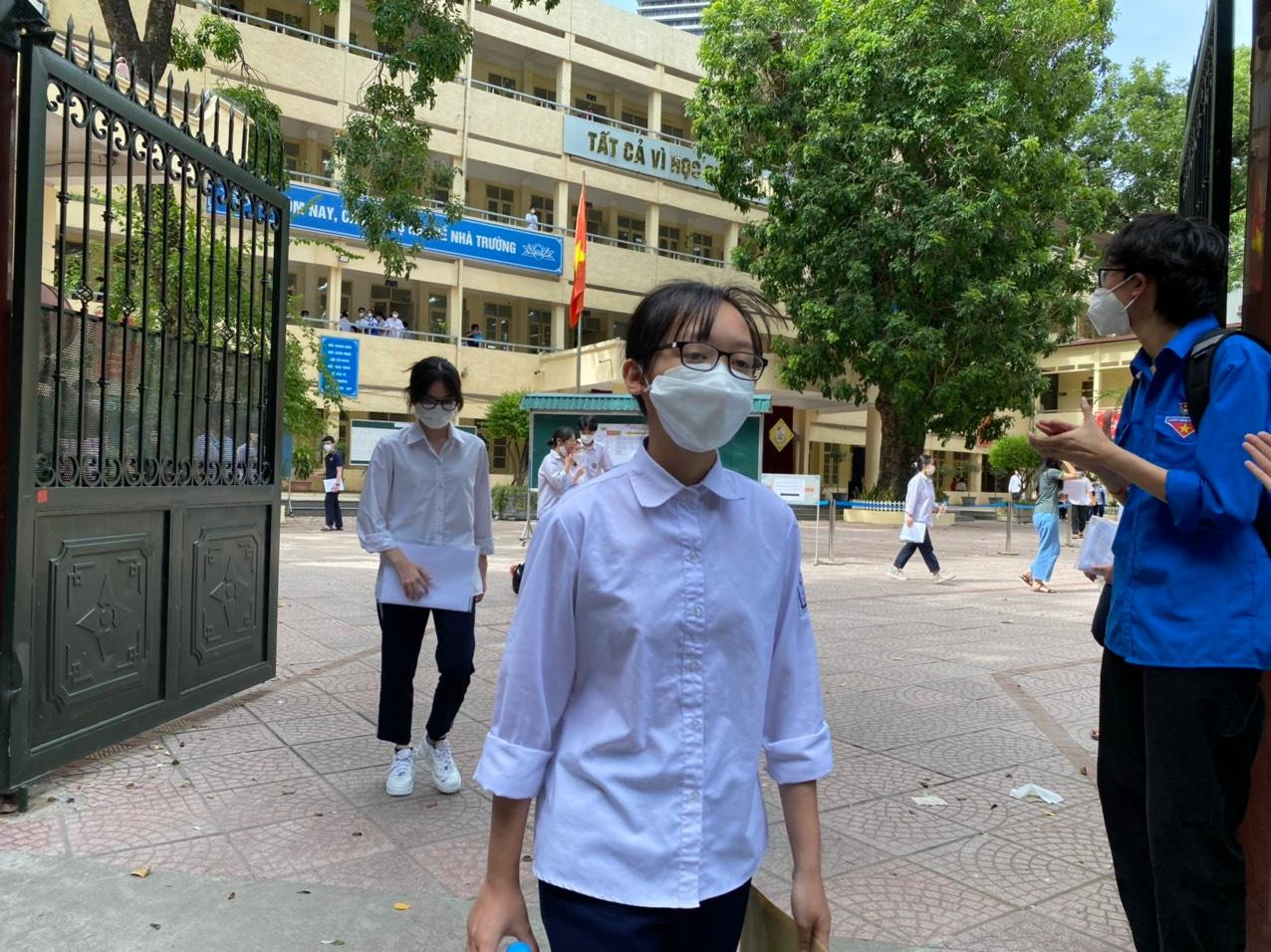 CẬP NHẬT thi lớp 10 ở Hà Nội: Kết thúc thi ngoại ngữ, tự tin đạt điểm tuyệt đối ảnh 47