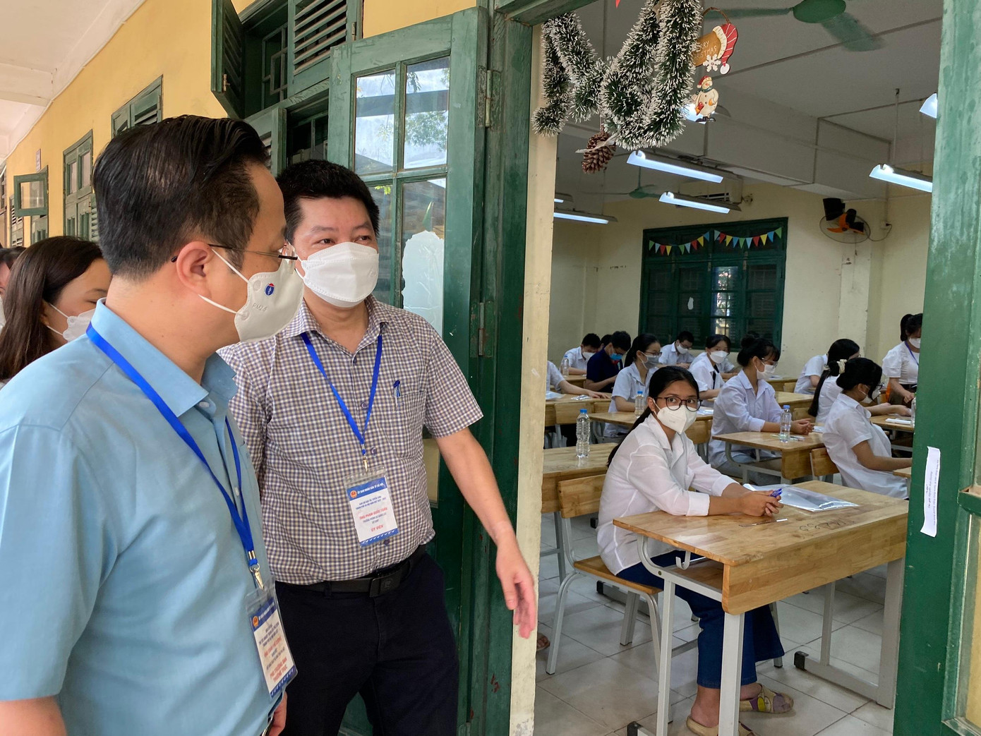 CẬP NHẬT thi lớp 10 ở Hà Nội: Kết thúc thi ngoại ngữ, tự tin đạt điểm tuyệt đối ảnh 27