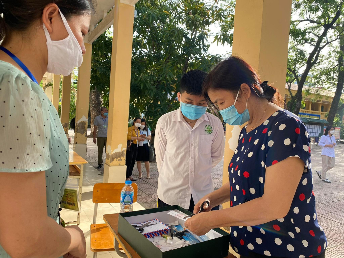 CẬP NHẬT thi lớp 10 ở Hà Nội: Kết thúc thi ngoại ngữ, tự tin đạt điểm tuyệt đối ảnh 23