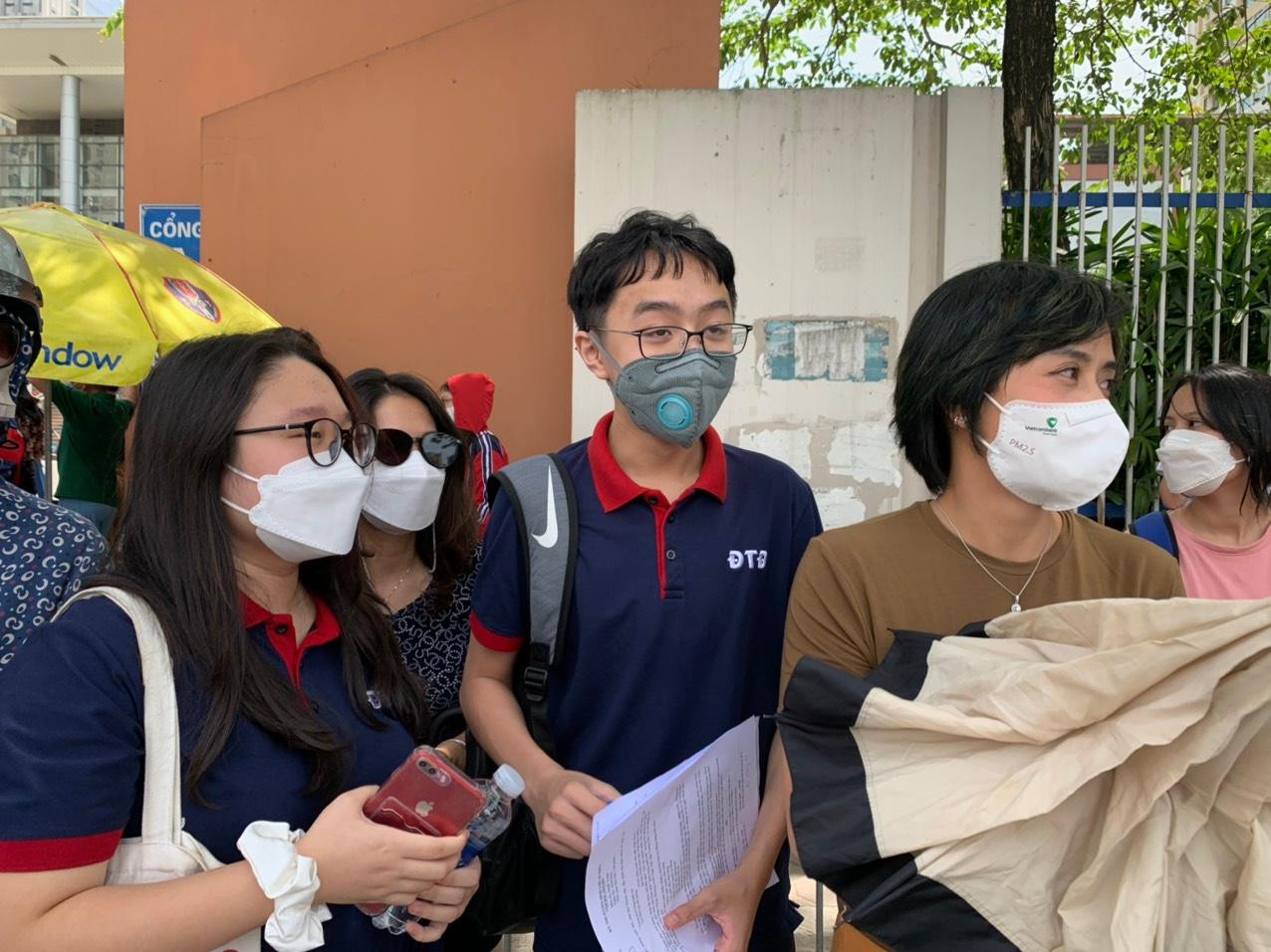 CẬP NHẬT thi lớp 10 ở Hà Nội: Kết thúc thi ngoại ngữ, tự tin đạt điểm tuyệt đối ảnh 35