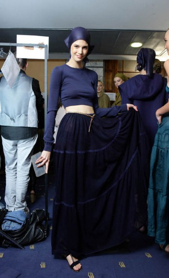 Đầm xòe ấn tượng tại Tuần lễ thời trang Milan 2011