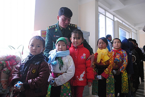 Xuân ấm nơi địa đầu Tổ quốc ảnh 2