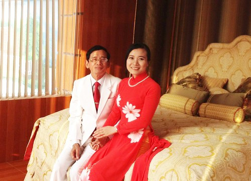 Hình ảnh Lão đại gia Lê Ân: Thiên hạ đệ nhất… chiều vợ số 4