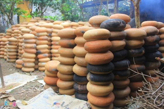 Dân làng Vũ Đại thức trắng đêm làm cá kho bán Tết ảnh 12 Dân làng Vũ Đại thức trắng đêm làm cá kho bán Tết ảnh 12