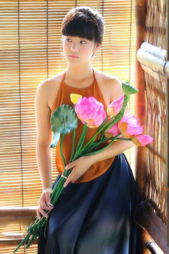 Những hot girl có nhan sắc trái khoáy với chiều cao ảnh 17