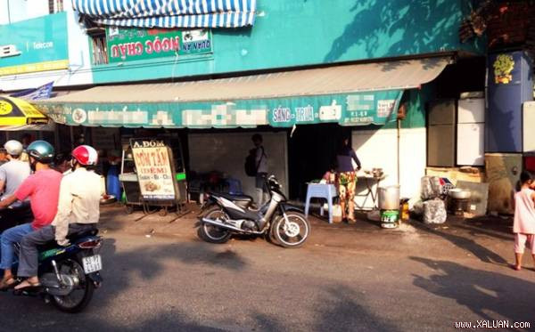 Khu vực bà Muội bị thanh niên đòi nợ truy sát dẫn đến tử vong.