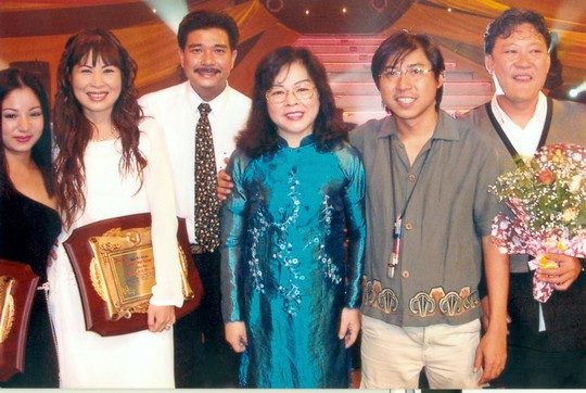 NSND Hồng Vân: ‘Bố mẹ luôn chiều ý tôi!’ ảnh 6