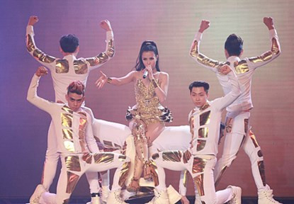 Hà Hồ ‘phá lệ’ vì Sơn Tùng M-TP ảnh 5