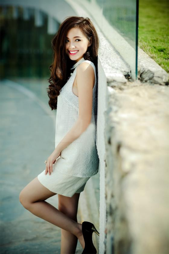 Những hot girl có nhan sắc trái khoáy với chiều cao ảnh 3