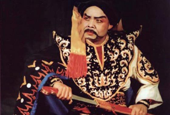 Nghệ sĩ Hán Văn Tình đang phải hút dịch phổi ảnh 1