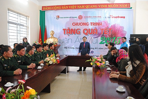 Xuân ấm nơi địa đầu Tổ quốc ảnh 3