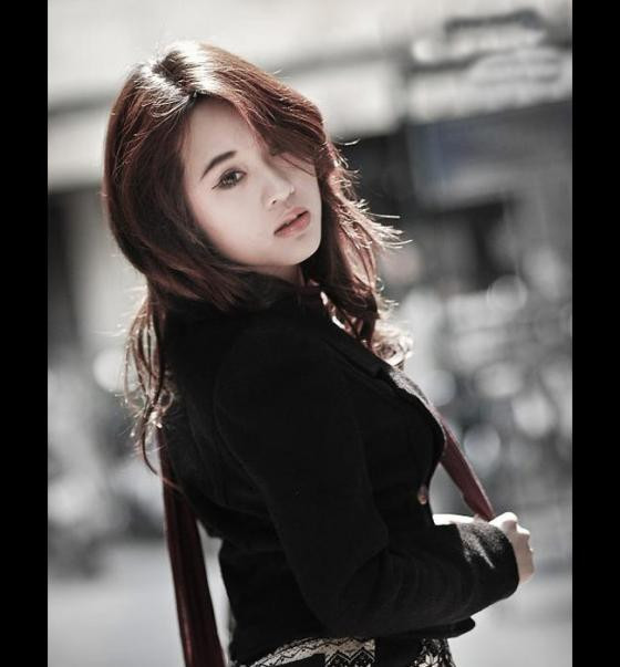 Những hot girl có nhan sắc trái khoáy với chiều cao ảnh 18