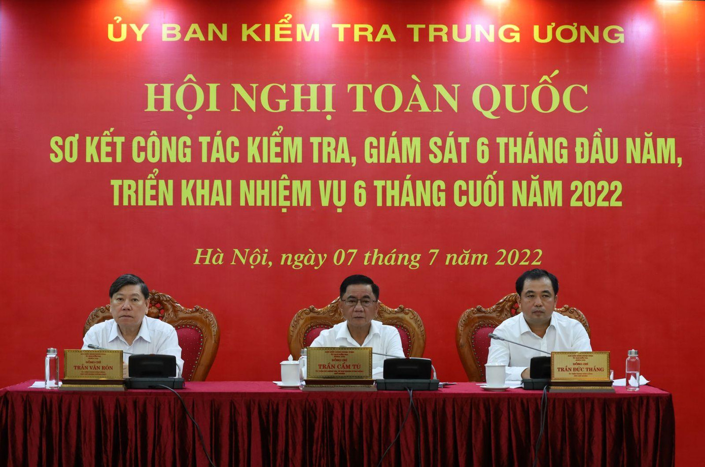 Hội nghị sơ kết công tác kiểm tra, giám sát 6 tháng đầu năm Hội nghị sơ kết công tác kiểm tra, giám sát 6 tháng đầu năm