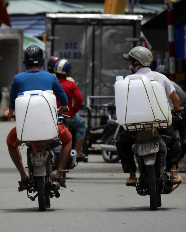 Chợ 'tử thần' Kim Biên nhộn nhịp giữa Sài Gòn ảnh 7