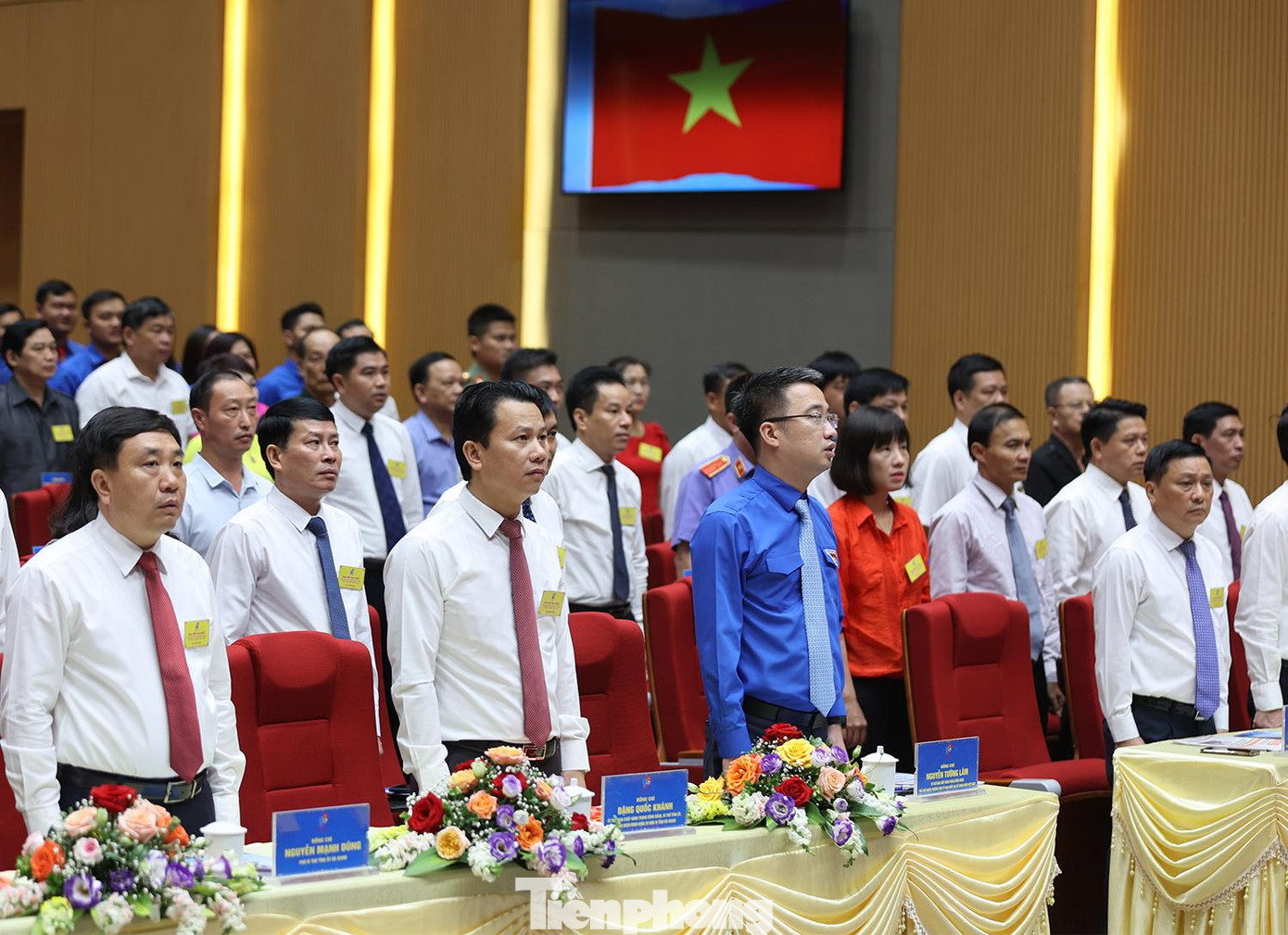 Các đại biểu dự khai mạc tại phiên trọng thể