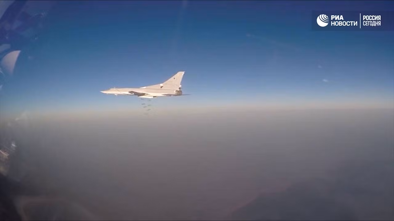 Hiện đại hóa Tu-22M3, Nga khiến hàng không mẫu hạm Mỹ bất an ảnh 4 Hiện đại hóa Tu-22M3, Nga khiến hàng không mẫu hạm Mỹ bất an ảnh 4