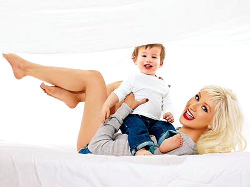 Christina ly dị nhưng vẫn chưa có quyền kết hôn ảnh 1