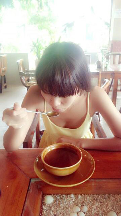 Siêu mẫu cho biết cô phải uống những thứ nước có mùi vị rất kinh để tẩy độc cơ thể