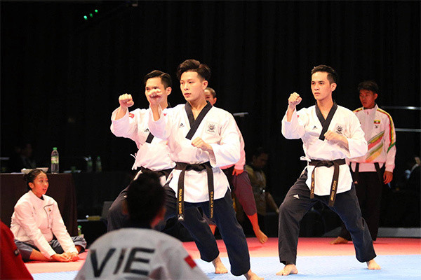 SEA Games ngày 26/8: Bóng bàn giải 'cơn khát' vàng sau 8 năm ảnh 28