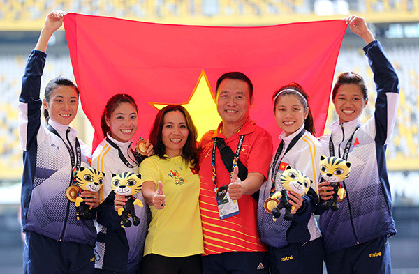 SEA Games ngày 25/8: Tuyển bóng đá nữ 'vinh quy bái tổ' ảnh 36