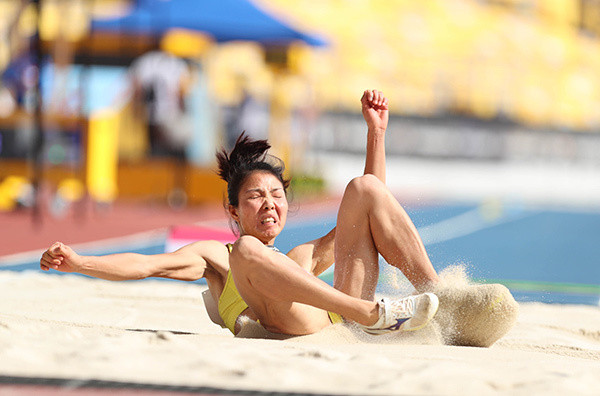 SEA Games ngày 25/8: Tuyển bóng đá nữ 'vinh quy bái tổ' ảnh 30