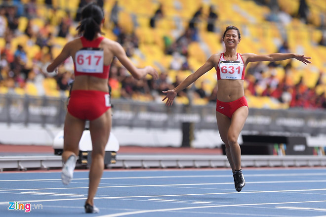 SEA Games ngày 25/8: Tuyển bóng đá nữ 'vinh quy bái tổ' ảnh 41
