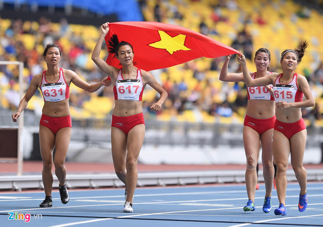 SEA Games ngày 25/8: Tuyển bóng đá nữ 'vinh quy bái tổ' ảnh 42