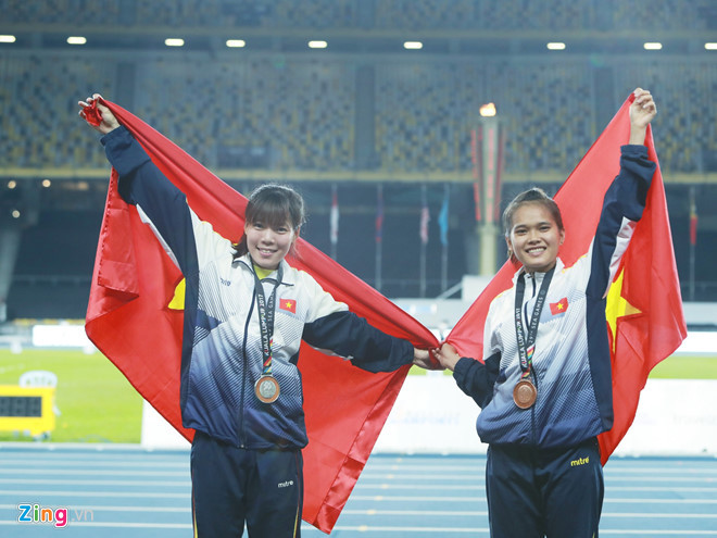 SEA Games ngày 24/8: Bóng đá nữ giành lại HCV từ tay người Thái ảnh 4