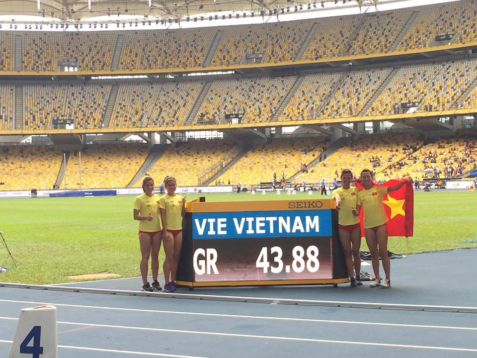 SEA Games ngày 25/8: Tuyển bóng đá nữ 'vinh quy bái tổ' ảnh 47