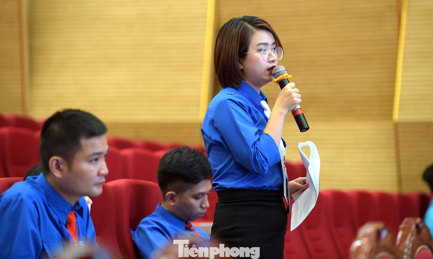 Nhiều đại biểu đã góp ý, đề xuất đối với dự thảo Báo cáo chính trị Đại hội Đoàn toàn quốc lần thứ XII và dự thảo Báo cáo sửa đổi Điều lệ Đoàn. Ảnh: Xuân Tùng