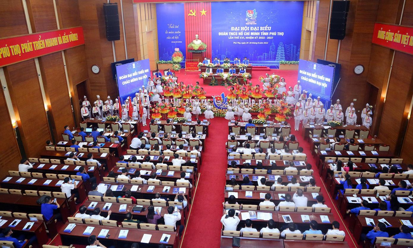 Trong hai ngày 29 - 30/8, tại Trung tâm Hội nghị tỉnh (TP. Việt Trì), Đại hội đại biểu Đoàn TNCS Hồ Chí Minh tỉnh Phú Thọ lần thứ XVI, nhiệm kỳ 2022 - 2027 diễn ra với tinh thần &quot;bản lĩnh - sáng tạo - hội nhập - phát triển&quot;.