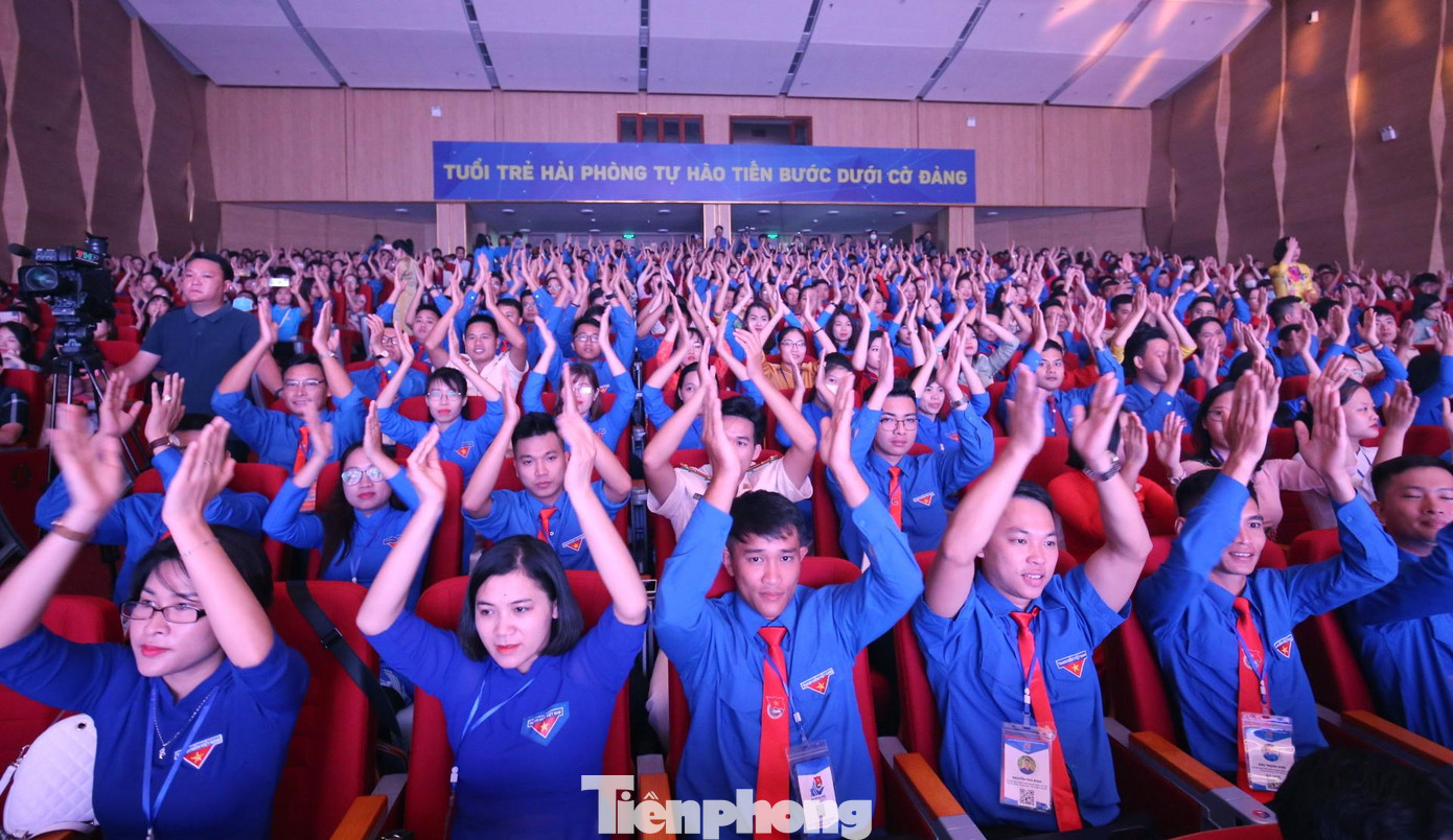 Với những kết quả, thành tích đạt được trong nhiệm kỳ vừa qua, nhiều tập thể, cá nhân, đoàn viên, thanh thiếu nhi điển hình tiên tiến từ các phong trào đã vinh dự được Đảng, Nhà nước, các cấp ủy, chính quyền địa phương ghi nhận, trao tặng nhiều danh hiệu, phần thưởng cao quý. Đặc biệt vào dịp này, Đoàn TNCS Hồ Chí Minh Thành phố Hải Phòng vinh dự được đón nhận Huân chương Lao động hạng Ba của Chủ tịch nước trao tặng.