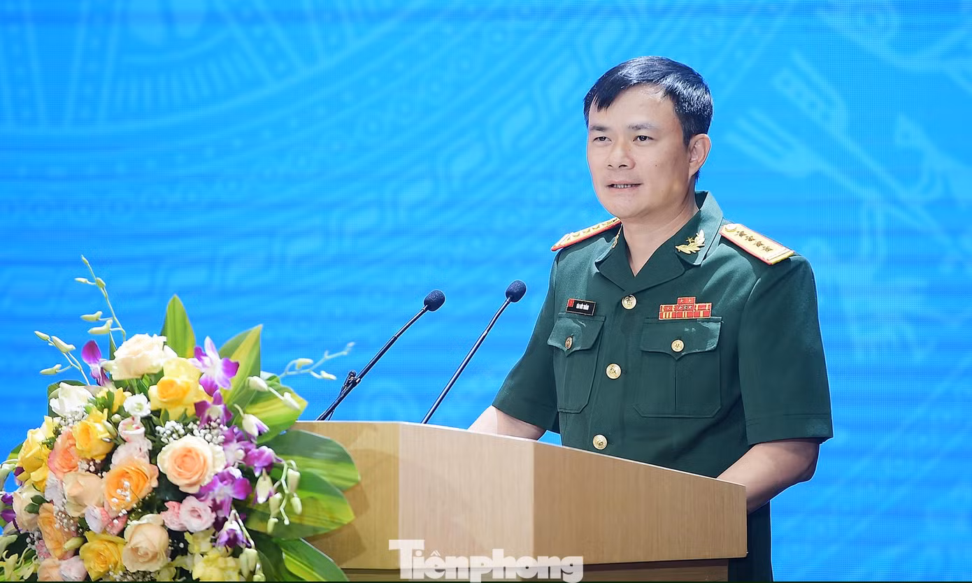 Chủ tịch kiêm Tổng Giám đốc Viettel Tào Đức Thắng phát biểu chỉ đạo tại Đại hội. Ảnh: Xuân Tùng Chủ tịch kiêm Tổng Giám đốc Viettel Tào Đức Thắng phát biểu chỉ đạo tại Đại hội. Ảnh: Xuân Tùng