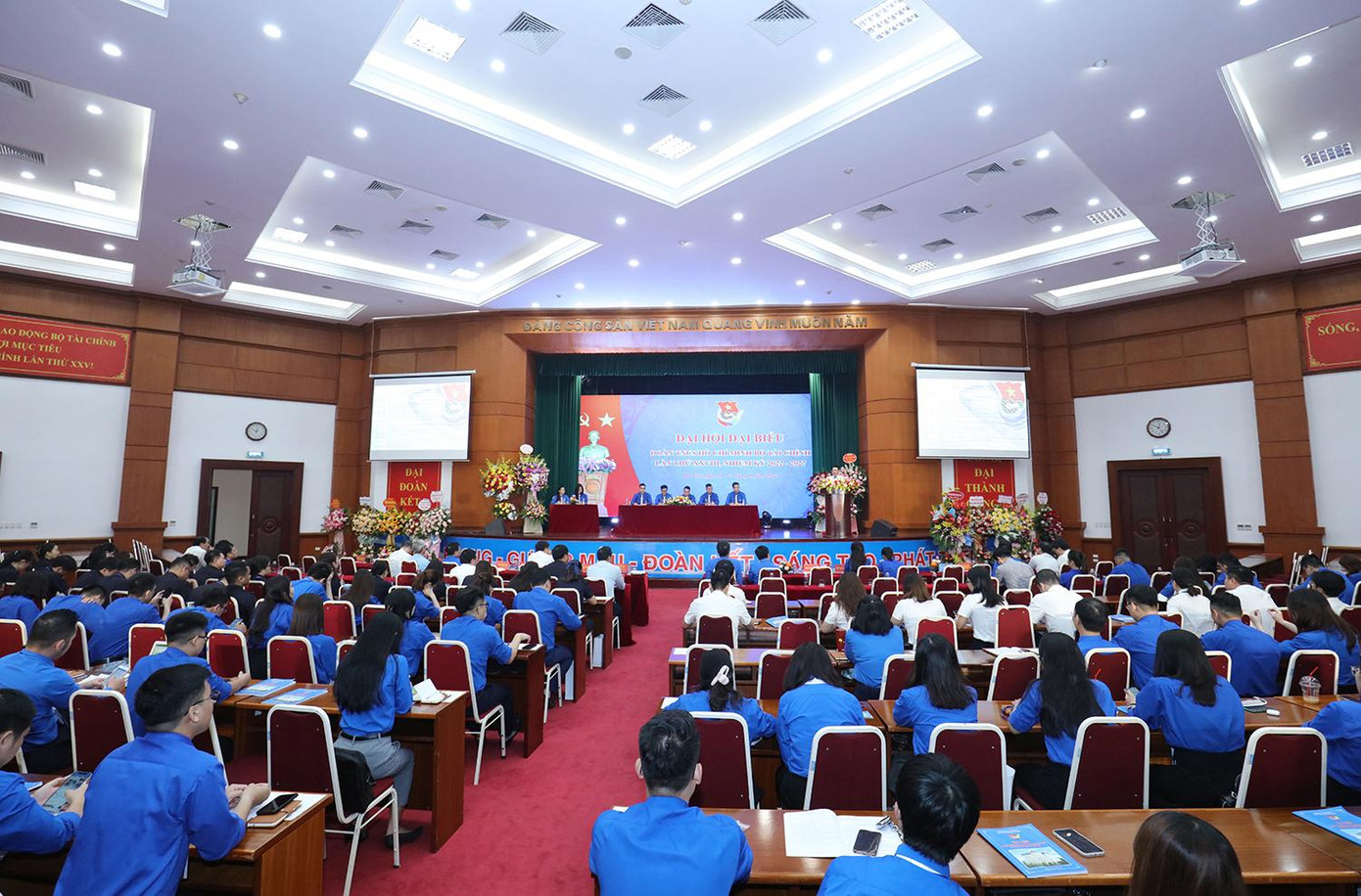 Phiên trọng thể Đại hội đại biểu Đoàn TNCS Hồ Chí Minh Bộ Tài chính lần thứ XXVIII nhiệm kỳ 2022 - 2027. Ảnh: Như Ý Phiên trọng thể Đại hội đại biểu Đoàn TNCS Hồ Chí Minh Bộ Tài chính lần thứ XXVIII nhiệm kỳ 2022 - 2027. Ảnh: Như Ý