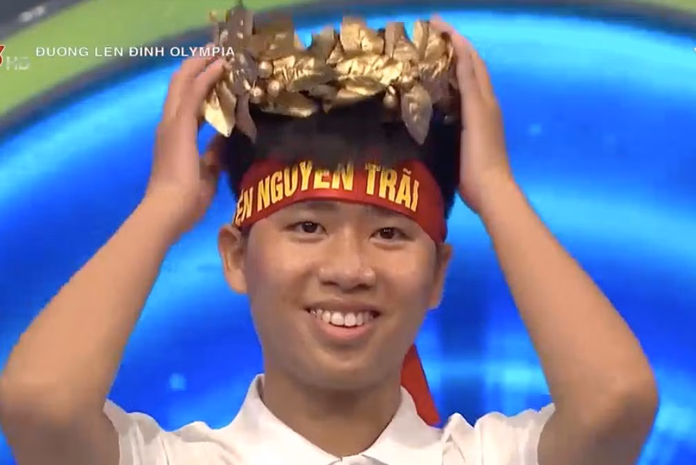 Đào Bình Minh đã có cuộc bứt phá từ vị trí cuối đoàn để giành vòng nguyệt quế Olympia. Đào Bình Minh đã có cuộc bứt phá từ vị trí cuối đoàn để giành vòng nguyệt quế Olympia.