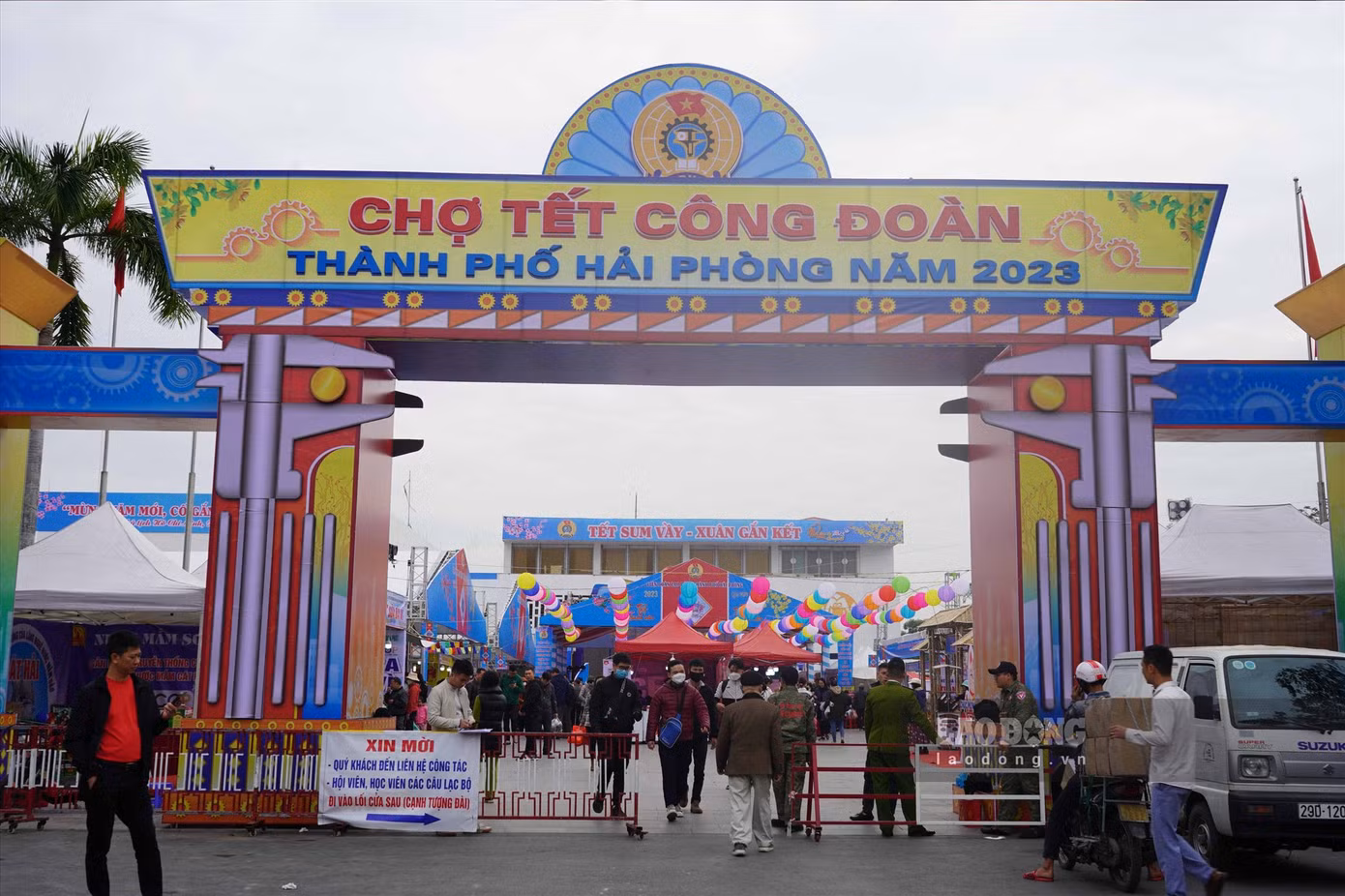 Công đoàn các cấp cũng sẽ tổ chức "Chợ Tết Công đoàn" với nhiều gian hàng 0 đồng để hỗ trợ công nhân, người lao động.