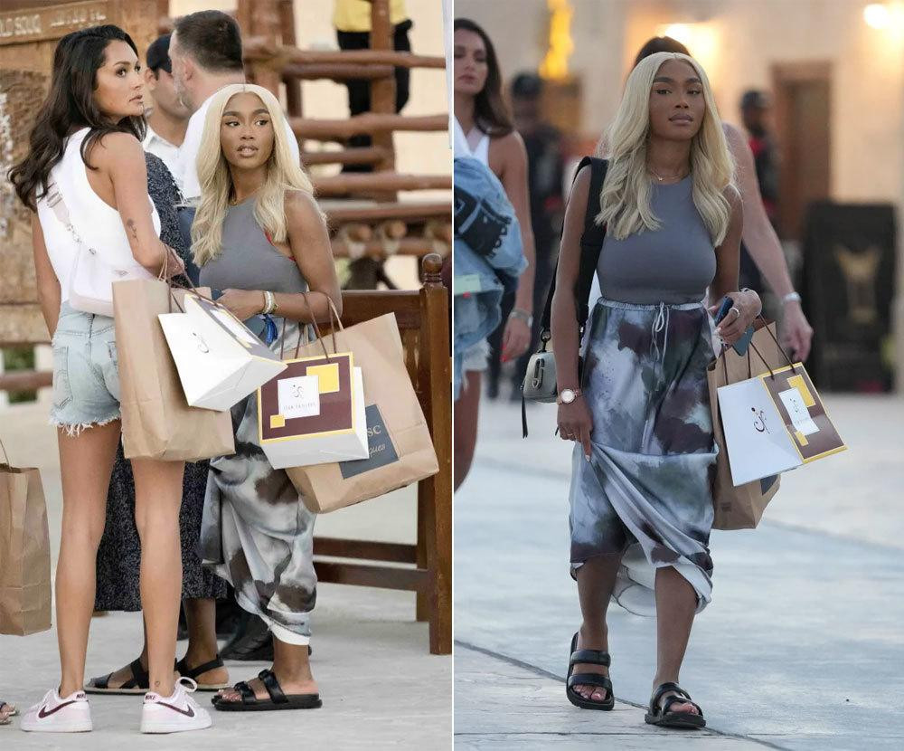 Tolami Benson - bạn gái Bukayo Saka và Milly Adams - vợ sắp cưới của Ben White dạo phố trong trang phục thoải mái. Hai nàng WAG tranh thủ thời gian mua sắm. Tolami Benson - bạn gái Bukayo Saka và Milly Adams - vợ sắp cưới của Ben White dạo phố trong trang phục thoải mái. Hai nàng WAG tranh thủ thời gian mua sắm.