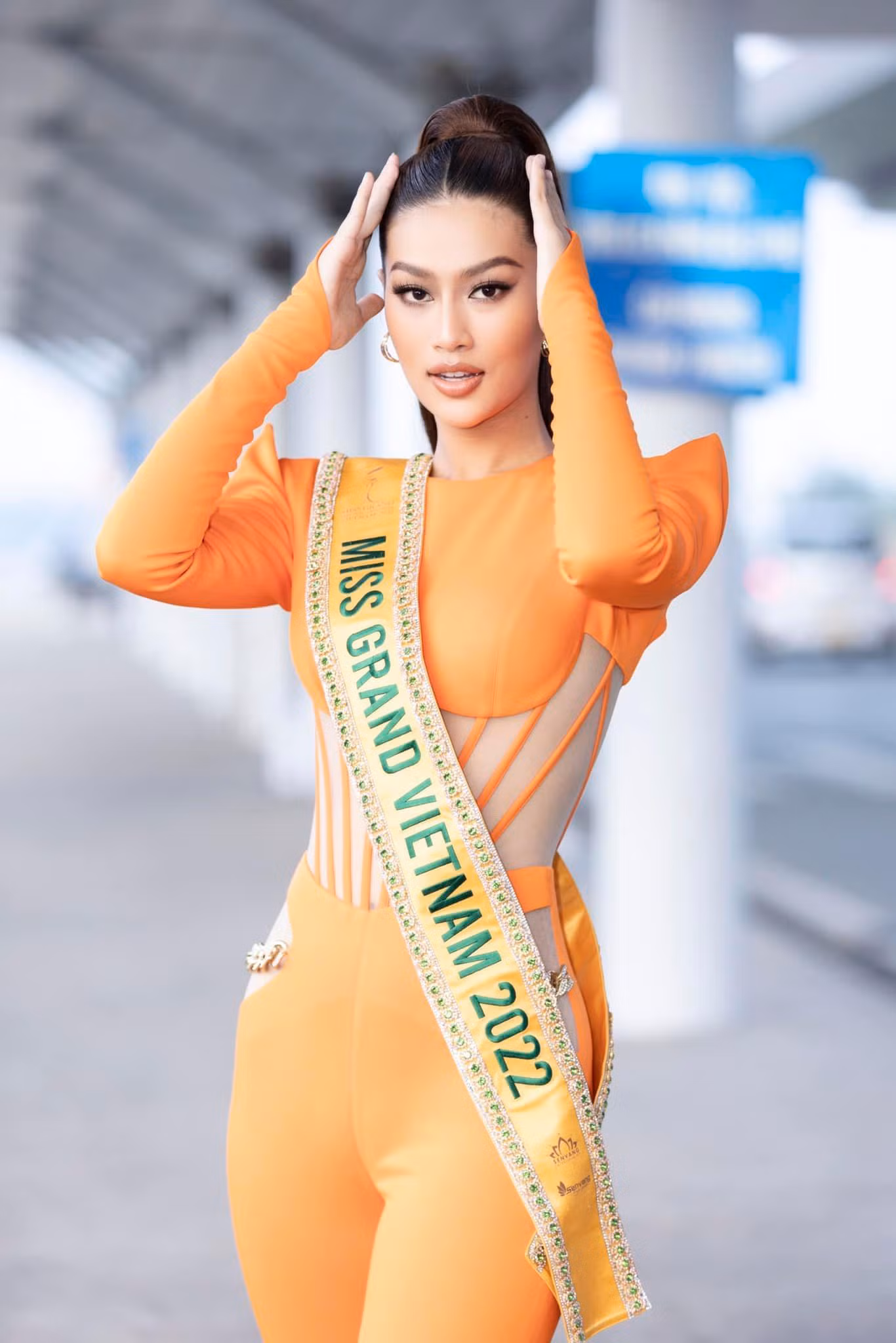 Thiên Ân được nhận xét có gương mặt khả ái, đường nét thanh tú, dễ dàng biến hoá với nhiều phong cách trang điểm khác nhau. Theo thông tin mới nhất, Thiên Ân vào top 10 người đẹp được bình chọn cao nhất ở vòng thi trang phục áo tắm.