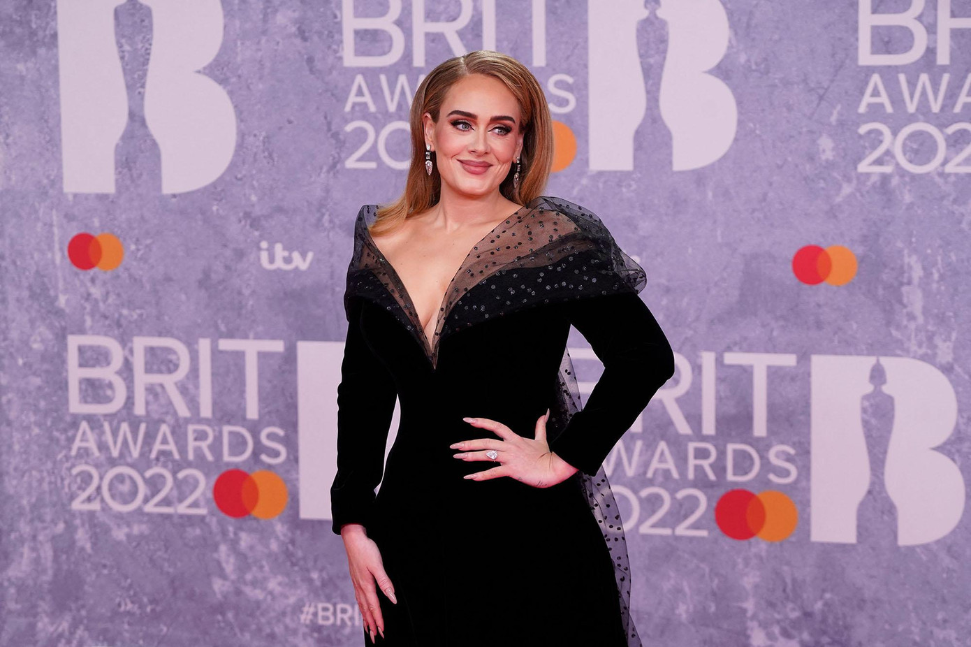 Adele cho biết cô phải trị liệu 5 lần mỗi ngày. Ảnh: Nypost. Adele cho biết cô phải trị liệu 5 lần mỗi ngày. Ảnh: Nypost.