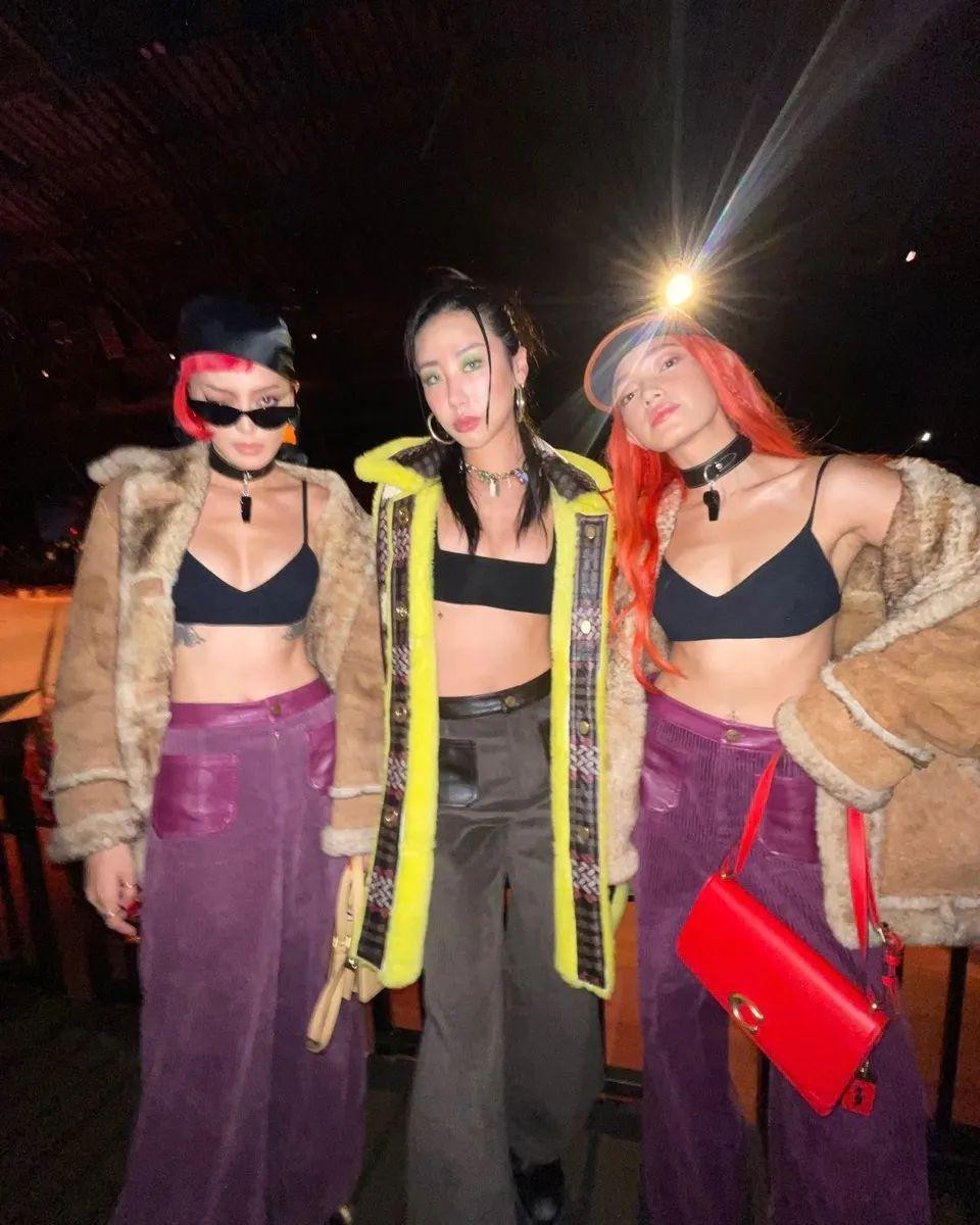 Kể từ sau khi chia tay Decao, Châu Bùi không chia sẻ về cuộc sống riêng tư. Cô và Binz đều chưa từng lên tiếng khẳng định chuyện tình cảm dù hình ảnh hẹn hò của cả hai thường xuyên được truyền thông đăng tải. Hiện tại, hot girl sinh năm 1997 tập trung công việc. Cô dành thời gian tham dự các show diễn nước ngoài.