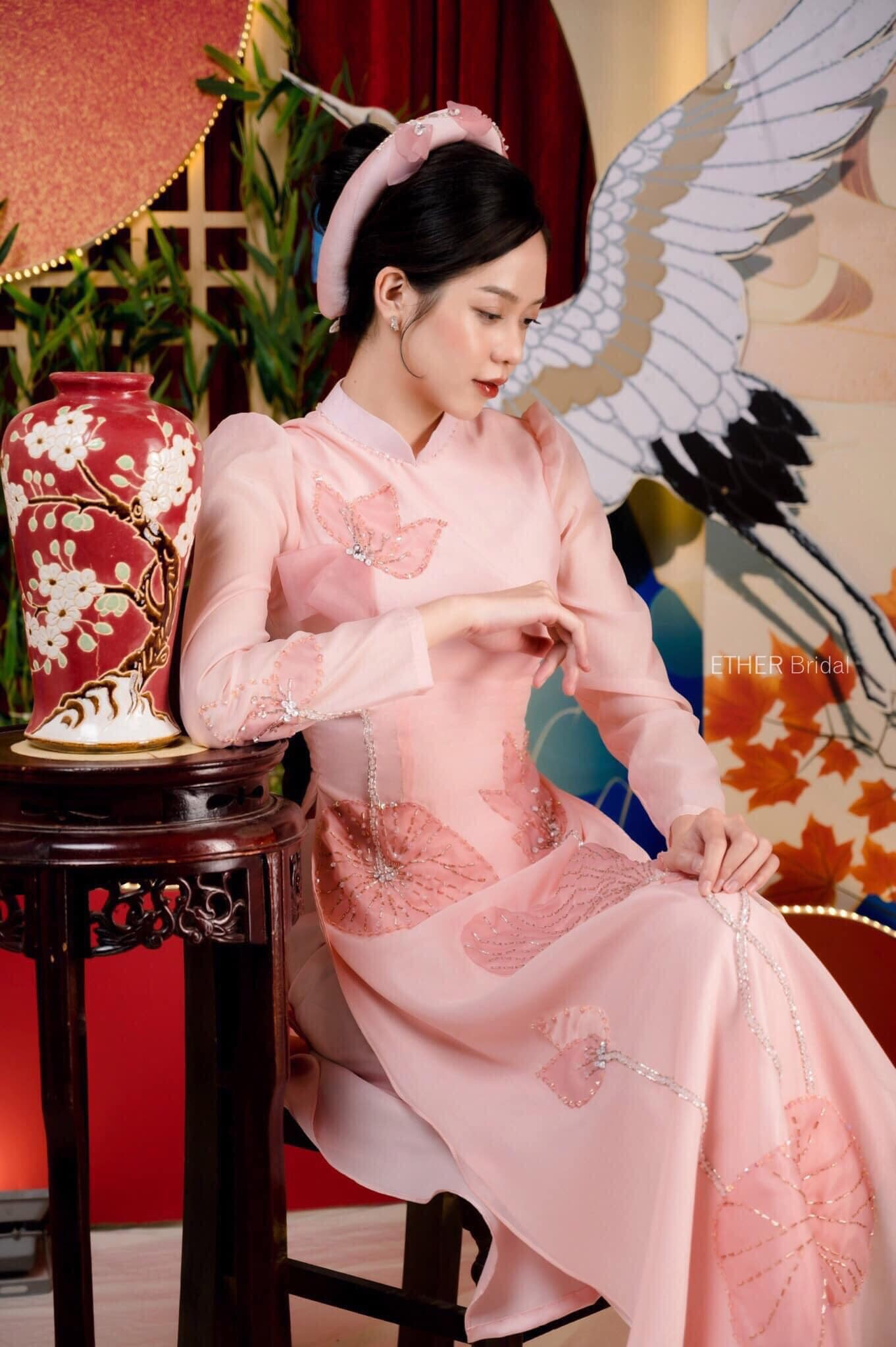 Huỳnh Thị Thanh Thủy giành ngôi vị cao nhất trong cuộc thi Hoa hậu Việt Nam 2022. Người đẹp quê Đà Nẵng vượt qua 34 thí sinh còn lại để trở thành đương kim Hoa hậu Việt Nam. Thanh Thủy là cô gái cá tính, mạnh mẽ, thông minh, sắc sảo và không kém hài hước - theo nhận xét của số đông thí sinh.