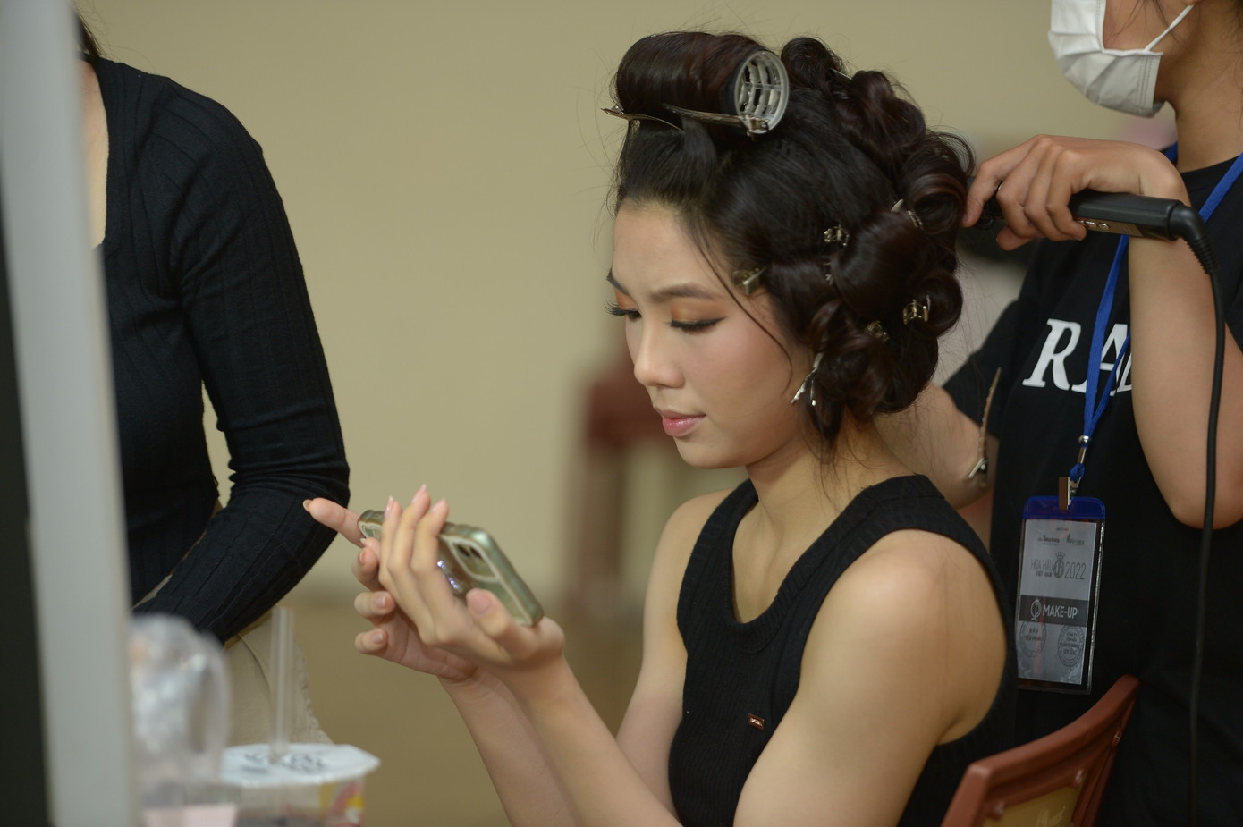 Đêm chung kết Hoa hậu Việt Nam diễn ra tối 23/12 tại Nhà thi đấu Phú Thọ (TP.HCM) và được truyền hình trực tiếp trên kênh VTV2 và livestream trên các nền tảng mạng xã hội của Báo Tiền Phong.