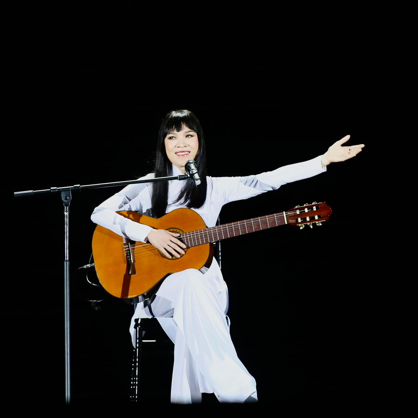 Show diễn Tri Âm của Mỹ Tâm có sự tham gia của 30.000 khán giả. Ảnh: FBNV. Show diễn Tri Âm của Mỹ Tâm có sự tham gia của 30.000 khán giả. Ảnh: FBNV.