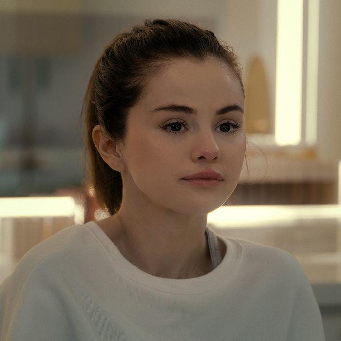 Selena Gomez khó có thai vì dùng thuốc điều trị rối loạn lưỡng cực lâu dài. Ảnh: Independent.