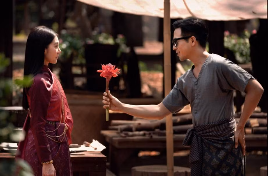 Được làm lại từ phim truyền hình nhưng Ngược dòng thời gian để yêu anh vẫn thu hút khán giả Việt.