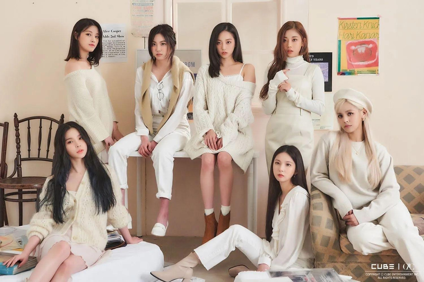 CLC ra mắt vào ngày 19/3/2015 và tan rã vào tháng 6. Nhiều thành viên đã rời Cube Entertainment do hết hạn hợp đồng. Sau đó, thành viên Sorn chia sẻ rằng lý do họ rời đi và cuối cùng là tan rã do công ty thay đổi chiến lược. Cụ thể, đơn vị chủ quản muốn hợp tác với các cô gái của CLC dưới hình thức cá nhân hơn thay vì nhóm nhạc. Điều này khiến các thành viên cảm thấy bị ngược đãi.