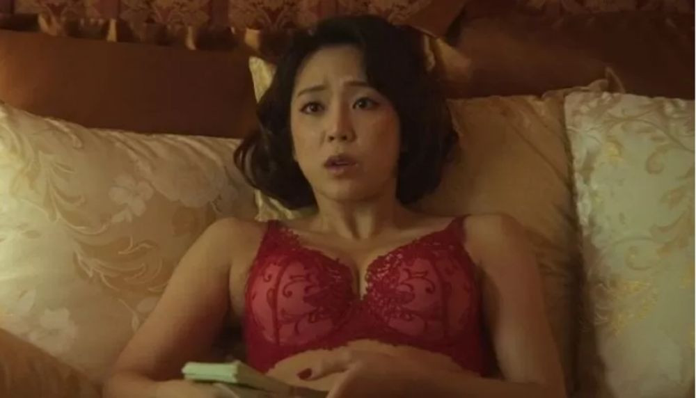 Kim Yewon được khen có ngoại hình nóng bỏng hơn nhiều lần xuất hiện trước đó. Ảnh: Allkpop.