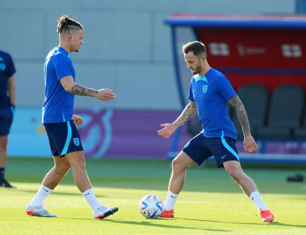 Hiện tại, tuyển Anh đứng đầu bảng B với ngôi vị số một khi có 7 điểm. Rạng sáng 30/11, Anh đánh bại Xứ Wales 3-0 nhờ Marcus Rashford ở phút 50 và 68, bàn thắng còn lại của Phil Foden. Hiện tại, tuyển Anh đứng đầu bảng B với ngôi vị số một khi có 7 điểm. Rạng sáng 30/11, Anh đánh bại Xứ Wales 3-0 nhờ Marcus Rashford ở phút 50 và 68, bàn thắng còn lại của Phil Foden.